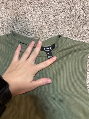Green lounge set buckle thumbnail 3
