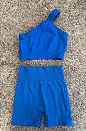 Blue Activewear Set Size M thumbnail 3