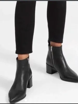 Everlane Womens The Boss Boot Ankle 6 Pointed Toe Heel Pebbled Leather Blk 8 thumbnail 1