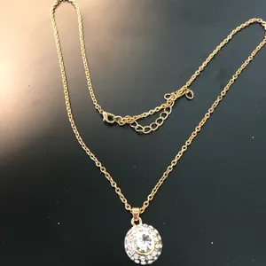 Gold necklace thumbnail 2