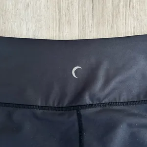 Zyia Active Black Metallic Light N Tight Hi-Rise 7/8 Leggings thumbnail 8
