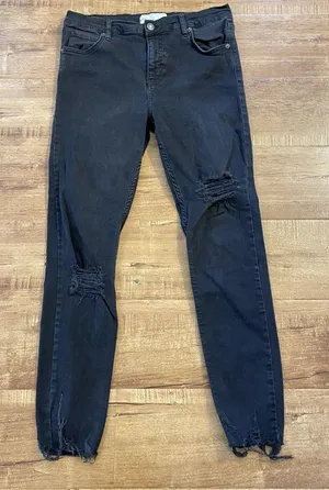 Free People Woman size W 29R Black Skinny Denim Jegging Jeans Distressed thumbnail 1