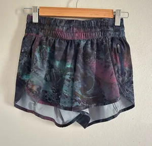 Lululemon Tracker Short V 4" Radiant Multi / Midnight Navy 6 thumbnail 1