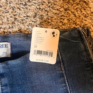 We The Free Bella Moto Mid Rise Skinny‎ Jeans Size 25 Women's Blue Denim thumbnail 2