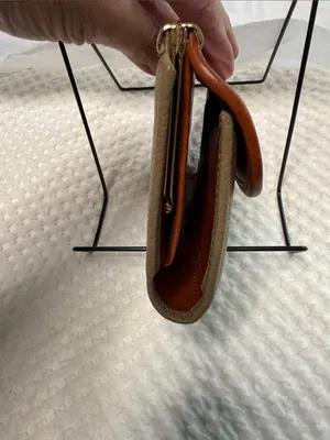 Vintage Dooney & Bourke Beige Pebbled Leather Clutch with Chestnut Trim thumbnail 6