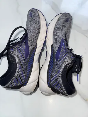 Brooks Gray and Purple Women's Running Shoes thumbnail 6