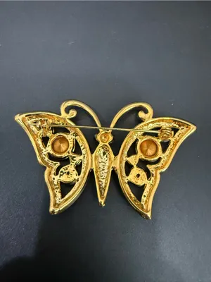 Vintage Regency Accessories Gold-tone Blue & Red Rhinestones Butterfly Brooch thumbnail 6