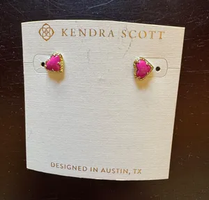 Kendra Scott heart earrings thumbnail 1