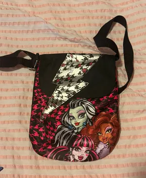 Vintage Monster high Clawsome purse bag thumbnail 1