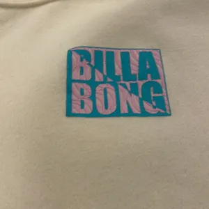 Billabong woman’s yellow crewneck thumbnail 2