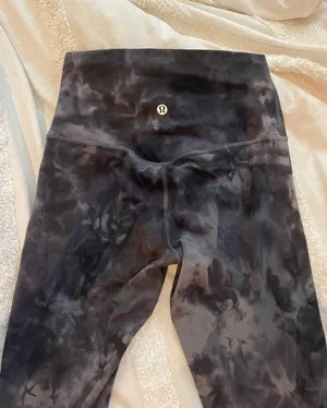 Lululemon Align 28” Super High-Rise Leggings thumbnail 2