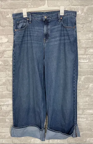 GAP Baggy Mid Rise Ultra Soft Cuffed Jeans thumbnail 1
