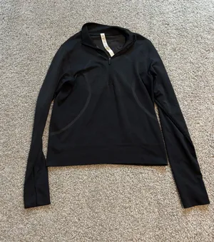 Lululemon Quarter-Zip Pullover thumbnail 1