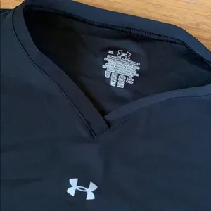Under Armour T-shirt thumbnail 2