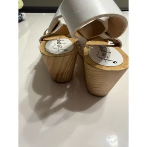 Free People White Leather Wood Wedge Sandals Slingback Strappy Shoes‎ Womens thumbnail 3