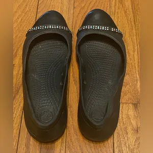 Women's Crocs Patent Cap Toe Rhinestone Rubber‎ Flats Black Size 8 thumbnail 3