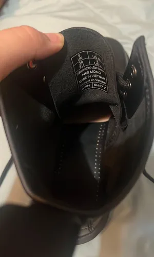 Dr. Martens thumbnail 4