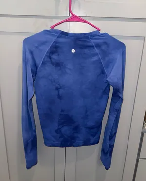 Lululemon Blue Tie-Dye Swiftly Tech Long Sleeve thumbnail 2