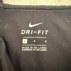 Nike Dri-FIT Black Leggings Size Large Athletic Training Pants thumbnail 3