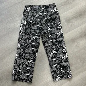 Paraphrase • floral printed cropped pants thumbnail 2