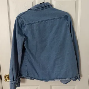 Light Wash Embroidered Denim Shirt Jacket size small thumbnail 4