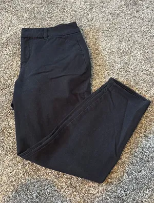 Old Navy High-Rise Pixie Skinny Pants thumbnail 1