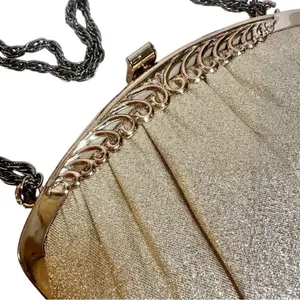 Vintage Purse‎ Women's Gold Lame' Metal Chain Satin Interior Gold Hardware thumbnail 2