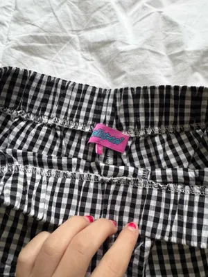 Edikted Gingham Boxer Shorts thumbnail 3