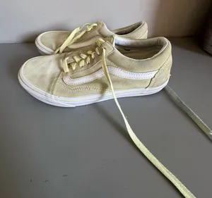 Vans Low-Top Suede Sneakers in Pale Yellow and White thumbnail 1