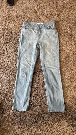 Levi’s Classic Straight Jeans Women’s thumbnail 1