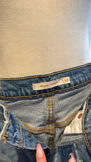 Levi’s Ribcage Straight Jeans thumbnail 5
