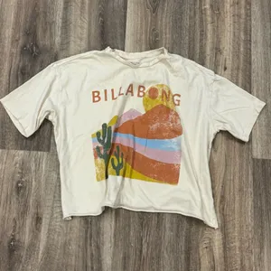 Billabong True Boy Cropped Desert Cactus T-Shirt Women’s Small thumbnail 2
