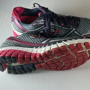 Brooks Women's Athletic Shoes - Gray and Pink b68 thumbnail 4