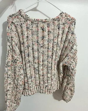 cropped sweater thumbnail 2