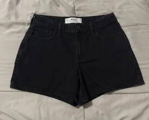 High Rise 5” Relaxed Shorts Hollister thumbnail 1