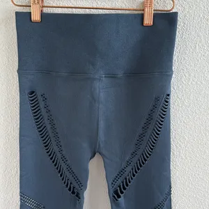 ALO Yoga Radiance High Waist Seamless Legging Blue Small thumbnail 3
