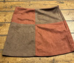 HYFVE Women's Faux Suede Mini Skirt Size Small‎ thumbnail 1