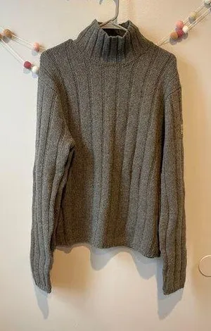 Abercrombie Women’s Fisherman Wool Gray Ribbed Boxy Turtleneck Sweater thumbnail 1