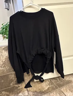 Lululemon Bound to Bliss Pullover thumbnail 1
