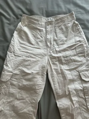 Abercrombie Women's Cream Relaxed Cargo Pants thumbnail 6
