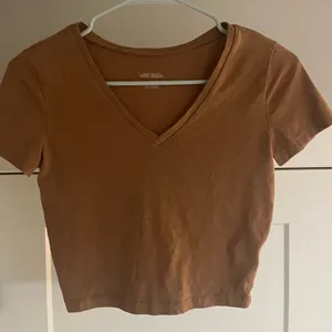 Wild Fable Women's Brown V-Neck Crop Top thumbnail 1