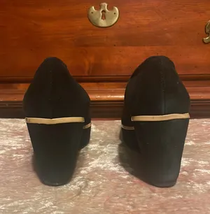 Pilcro & the Letterpress ANTHRO Black Tan Trim 2.75” Wedge Heels $150 VGUC 7 thumbnail 4