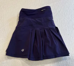 Lululemon Circuit Breaker Skirt 8 women thumbnail 1
