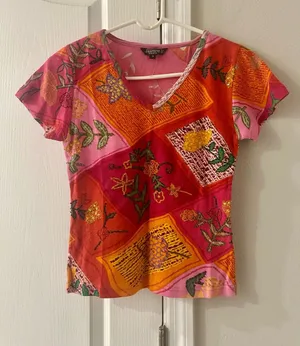 Jasmine Pink & Orange Floral Patchwork V-Neck Tee thumbnail 1