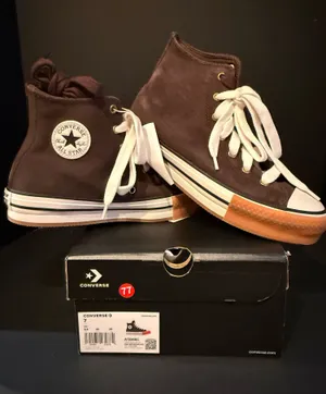 Women’s Converse Chuck Taylor 8.5W/7Y thumbnail 1
