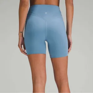 Lululemon Align Curve Seam High-Rise Short 6" Size 4 thumbnail 2