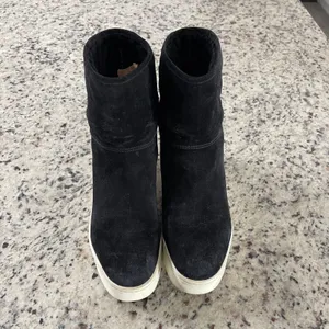 Via Spiga Elona Suede‎ & Fur Platform Boots Women Black Minimalist Mid Calf 8 thumbnail 2