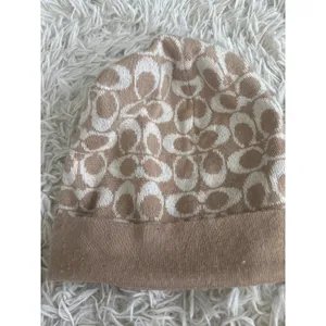 Vintage y2k Coach Signature C Logo Beanie Hat Tan Cream Wool Blend OS‎ thumbnail 2