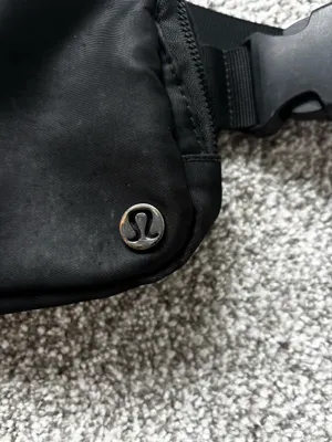 Lululemon Belt Bag thumbnail 3