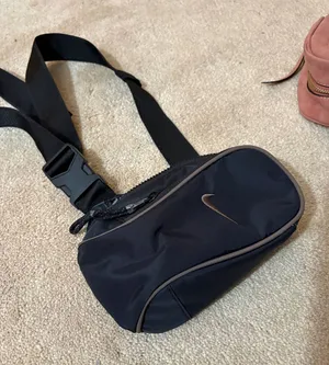 Nike Hiking Crossbody Bag thumbnail 1
